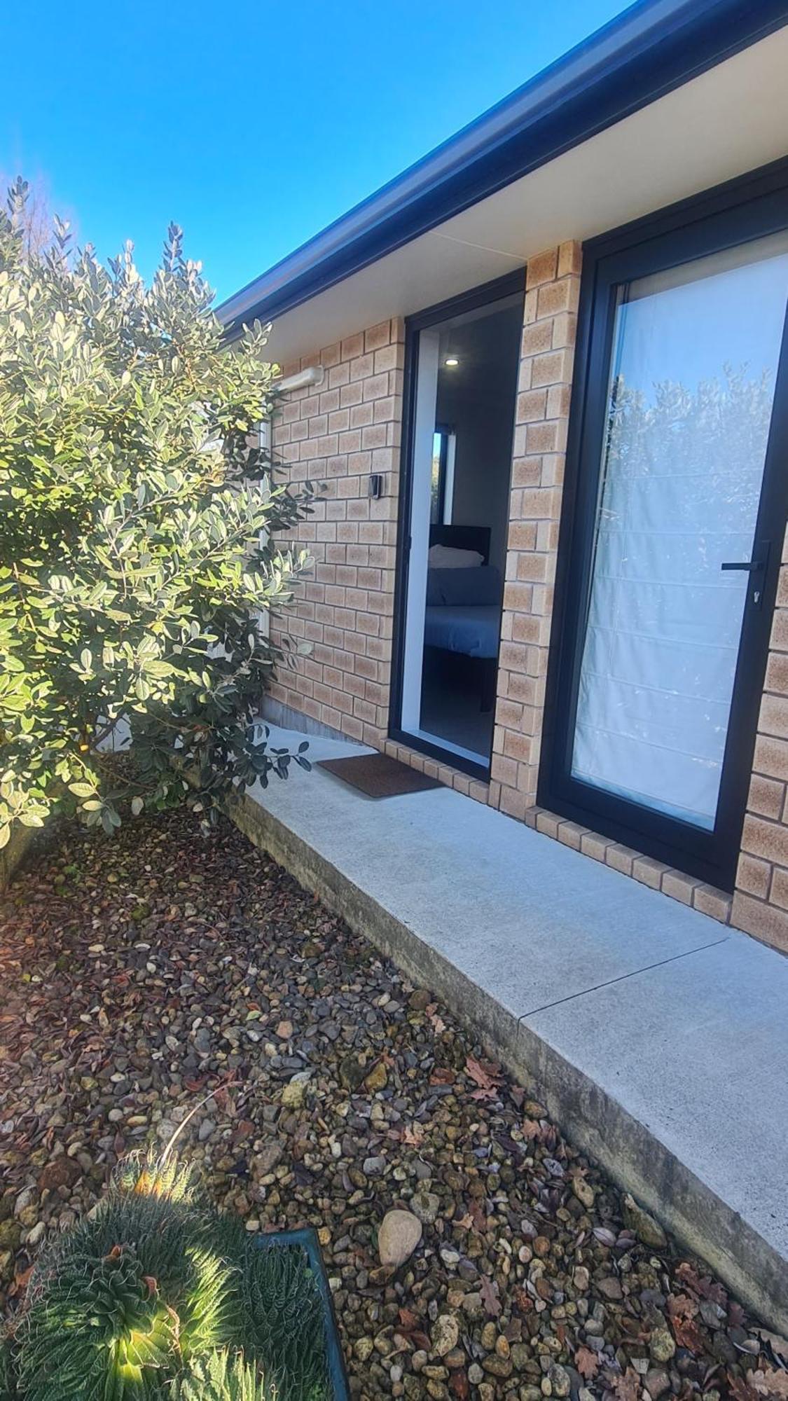 Bonnie Doone Hotel Te Awamutu Exterior photo