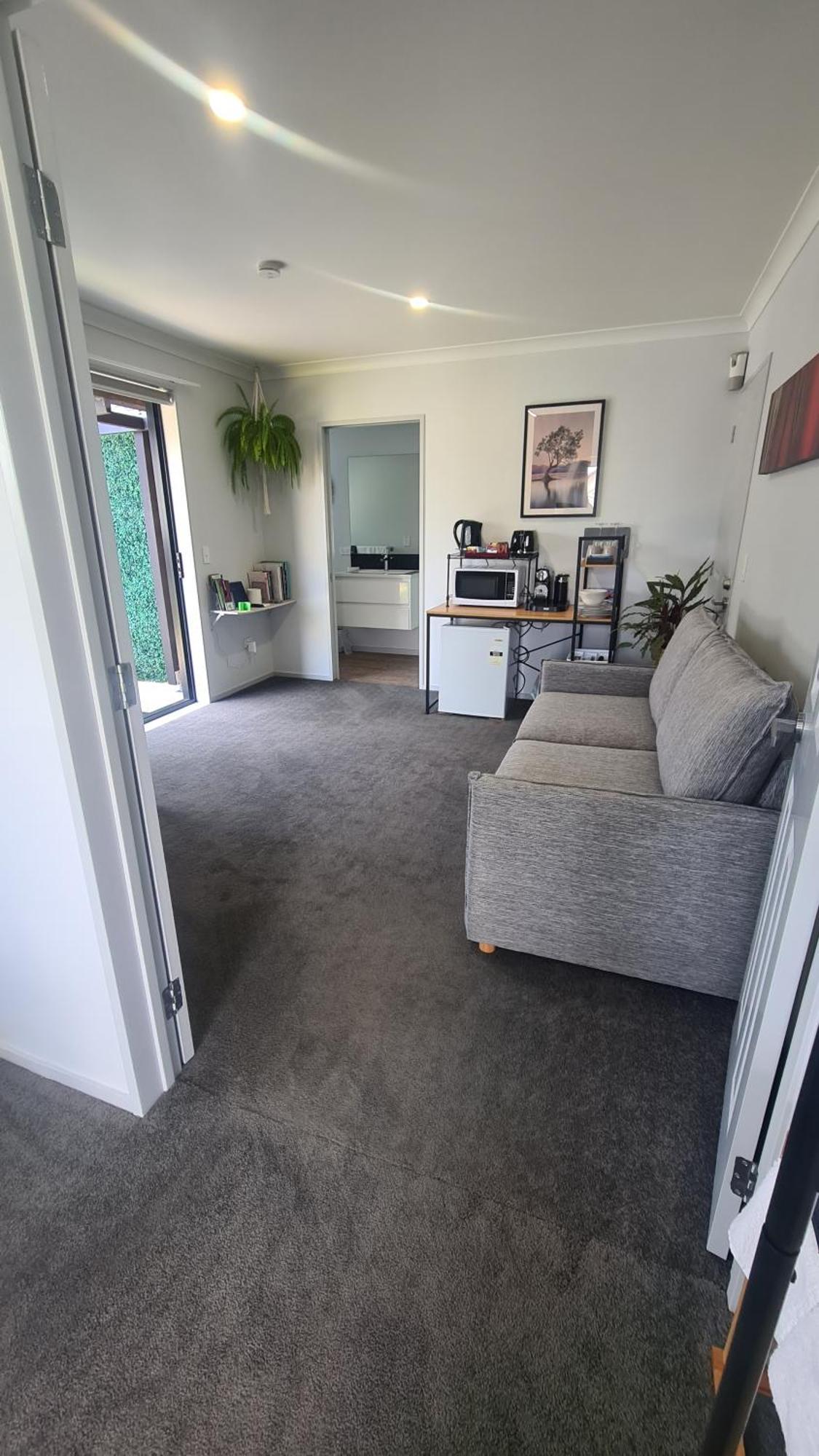 Bonnie Doone Hotel Te Awamutu Exterior photo